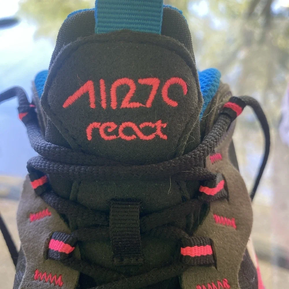 Nike Air Max 270 React Sneakers GS Size 5 Youth Black White Pink Sneakers READ